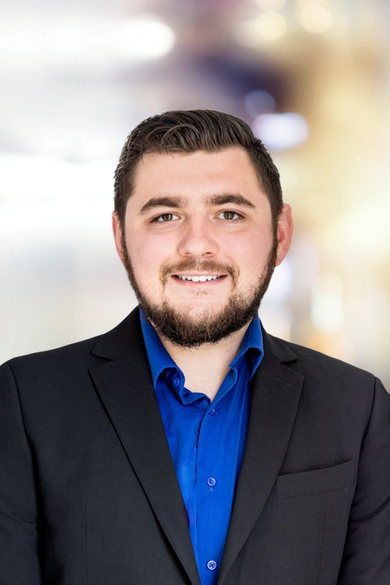 Portrait of Noah Bates, REALTOR®.